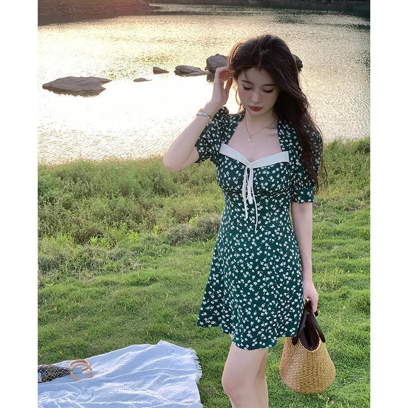 栩欧夏季微胖纯欲修身连衣裙大码法式复古碎花裙夏小清新墨绿色约会穿