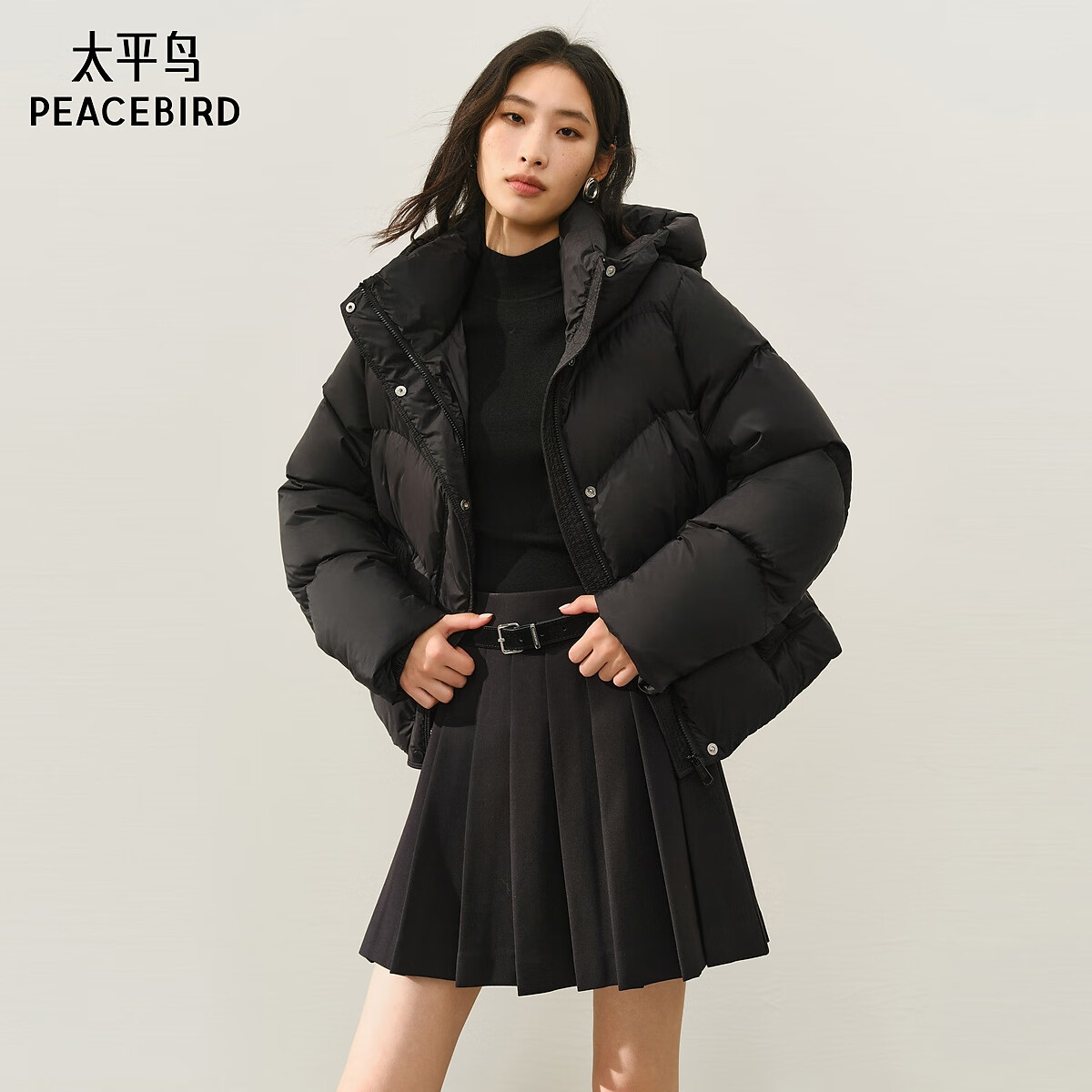 太平鸟女装羽绒服【泡芙系列】女宽松外套保暖休闲 黑色短款 S