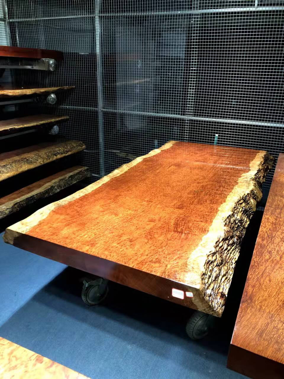 莎庭巴花实木大板桌边倒盖原木大板画案桌 桔红色 北京,北五环