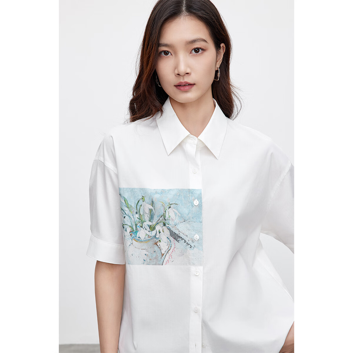 尚都比拉（Sentubila）莱赛尔白色衬衫女通勤印花花卉宽松短袖衬衣 白色 L