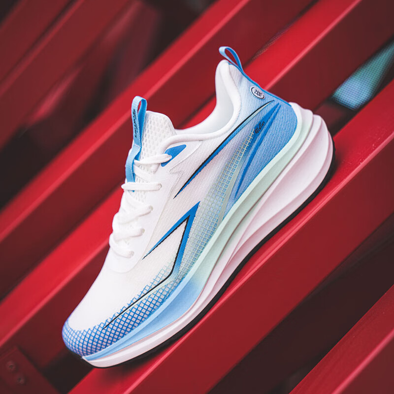 Tcellars跑步鞋男夏季新款男鞋网面透气休闲运动鞋子男软底缓震回弹跑鞋 天际蓝 41