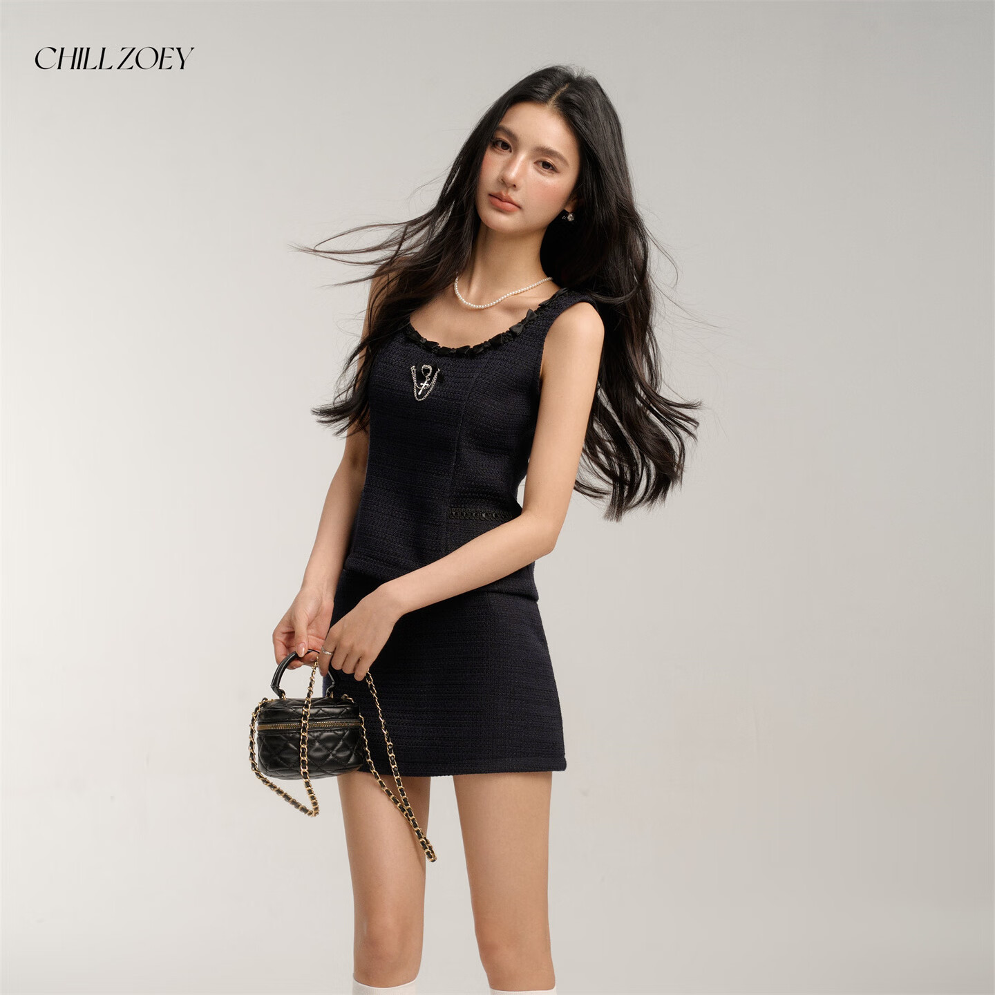 CHILL ZOEY法式千金U领织带露背细闪小黑裙女夏收腰显瘦短裙蝴蝶结 藏青色 * 40 M 京东折扣/优惠券