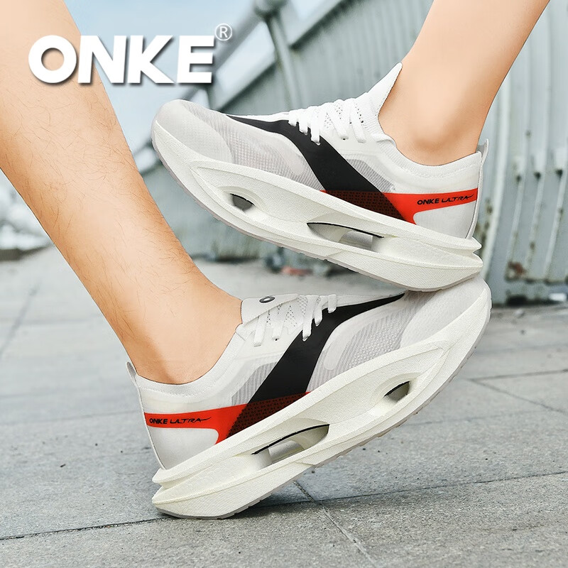 ONKE德国欧克户外轻便透气减震防滑耐磨跑步鞋男女碳板马拉松运动鞋男 白驹 男女同款 38