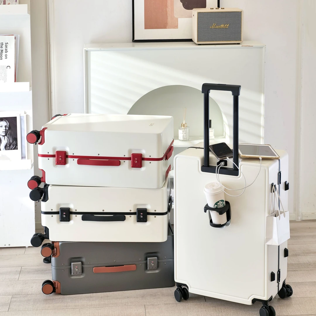 超溶2025新款行李箱大容量旅行箱耐用拉杆密码箱24寸皮箱男女 白色 26英寸