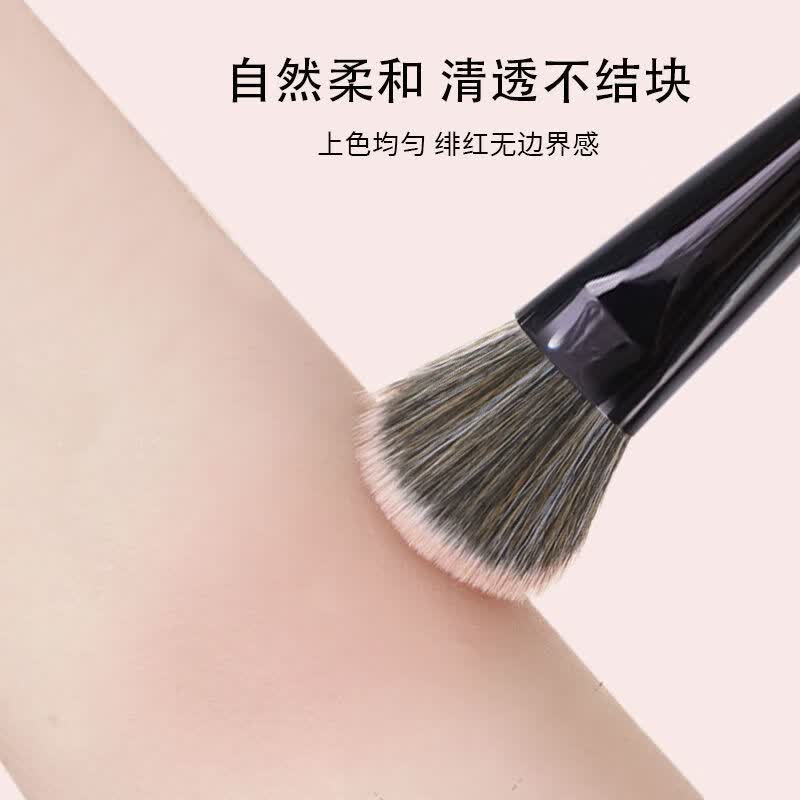 YAHLIGS小扫把腮红刷 斜坡修容微晶丝软毛修容便携化妆刷 小扫把腮红刷 1支