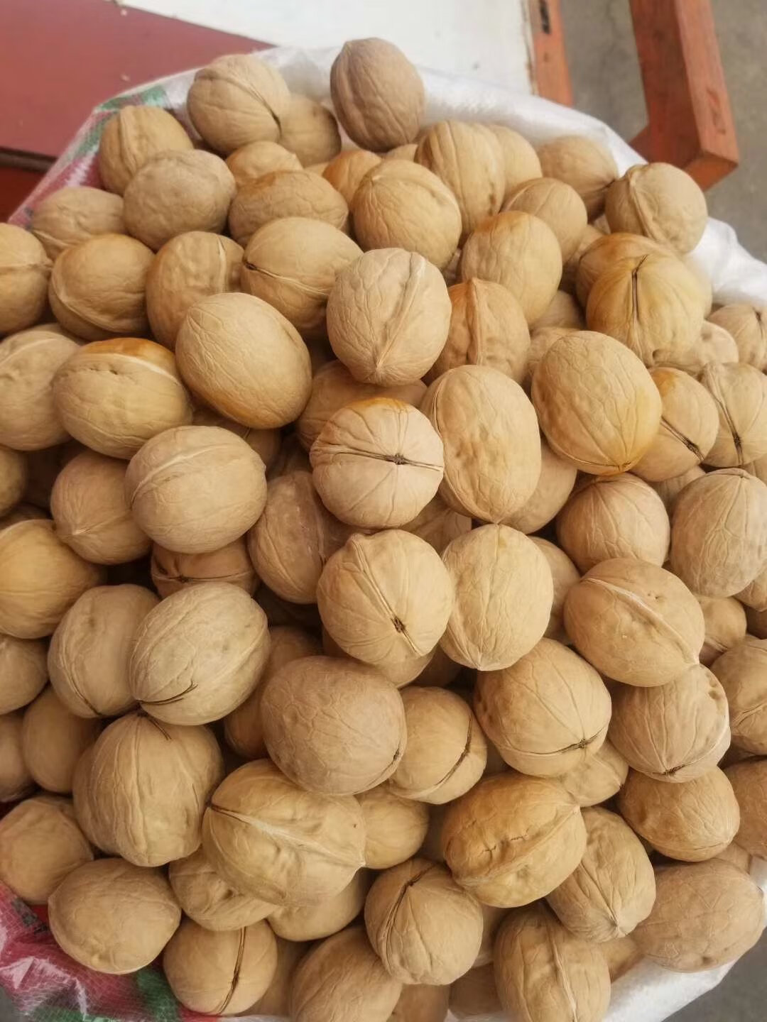 果夫子5斤特惠新疆薄皮核桃新貨散裝薄殼大核桃紙皮堅(jiān)果零食