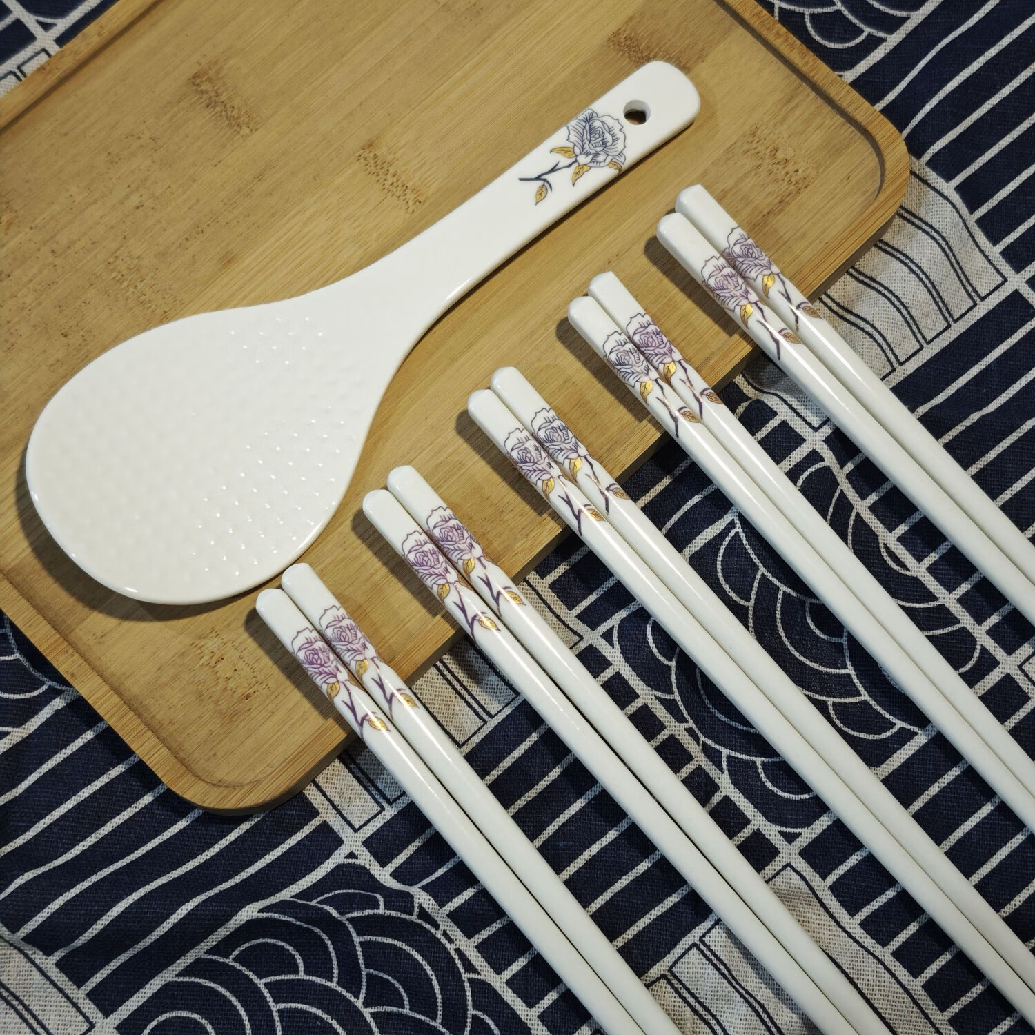 陶瓷筷子景德镇陶瓷筷子不发霉高档防滑耐高温筷子碗筷 格调高雅 十双陶瓷筷子关注送饭勺