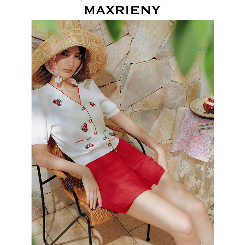 MAXRIENY【宣璐同款】精致日常风樱桃绣花短款收腰毛衫女25夏款 米白 M