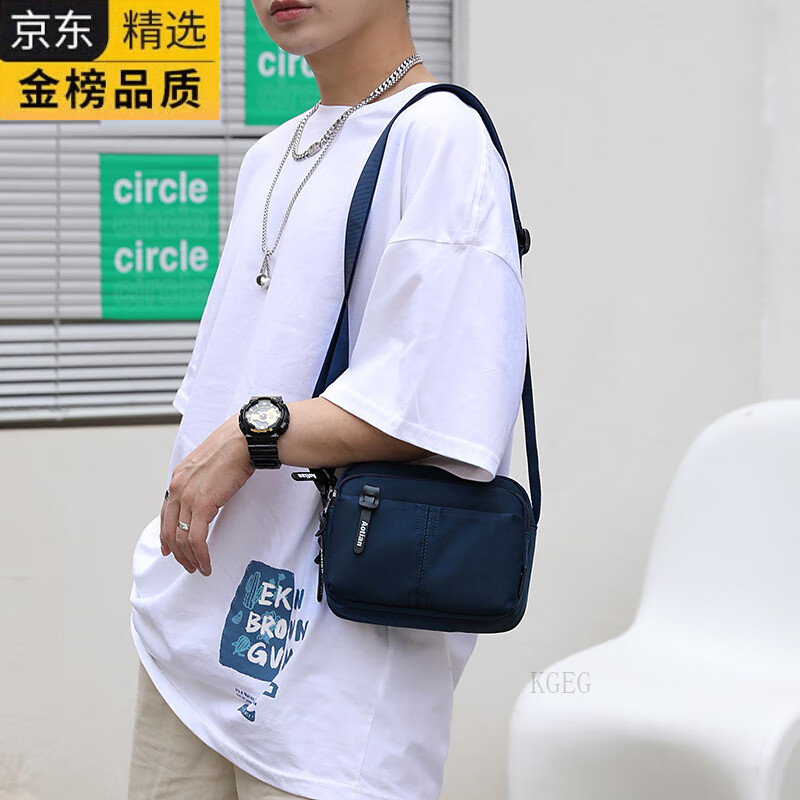 KGEG日本进口名牌男款单肩小挎包户外迷你斜挎包女男士小包包横款多层 深蓝色 小号 宽19高15厚11/厘米