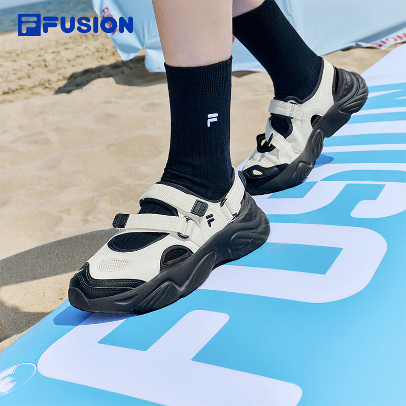 斐乐（FILA）FUSION斐乐玛丽珍凉鞋女鞋凉拖魔术贴海螺沙滩鞋 微白/黑-WB 37.5