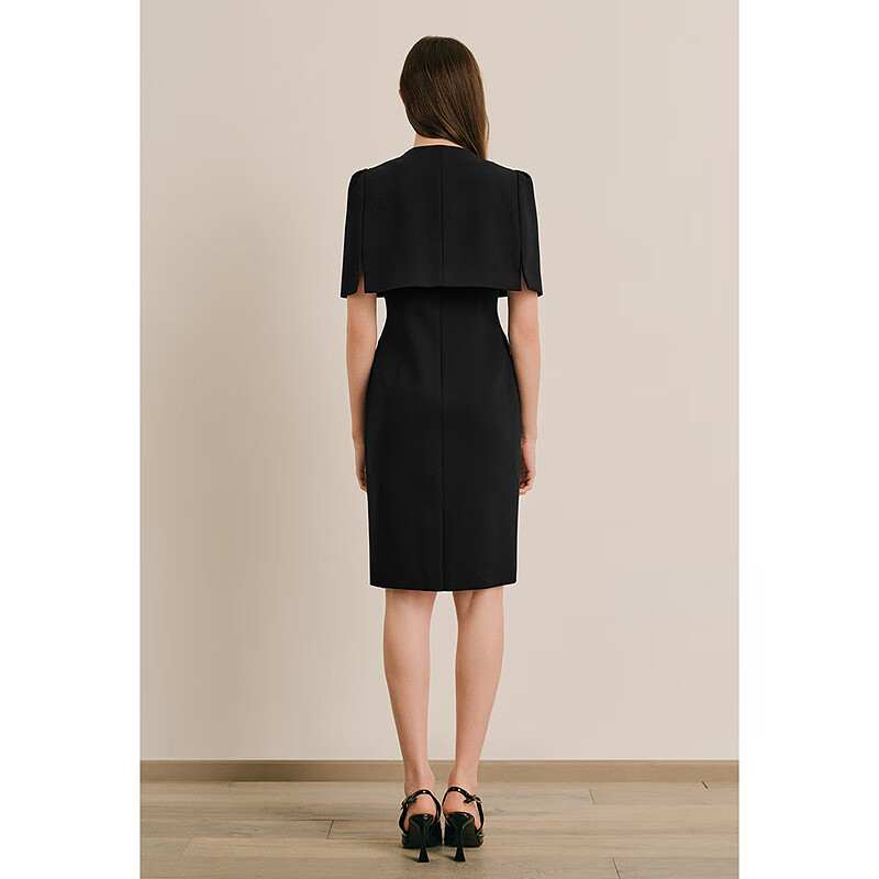 OBBLIGATO奥丽嘉朵2025夏季新款专选中古扣披肩式外套收腰连衣裙 黑色 M