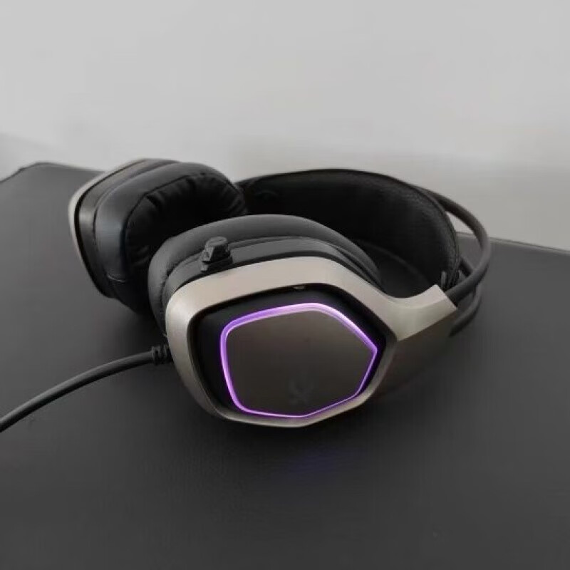 西伯利亞耳機(jī)x16電競(jìng)吃雞7.1USB接口聽(tīng)聲辨位英雄聯(lián)盟獨(dú)立聲卡LOL 灰色