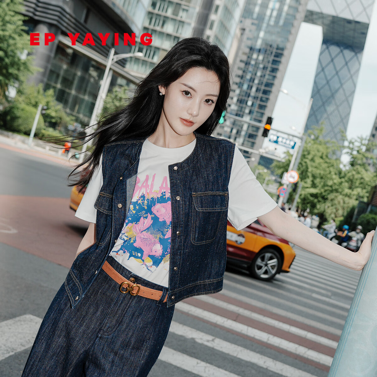 EP雅莹2025早秋新款女装 设计感口袋圆领棉牛仔背心马甲外套J001A 藏青 M