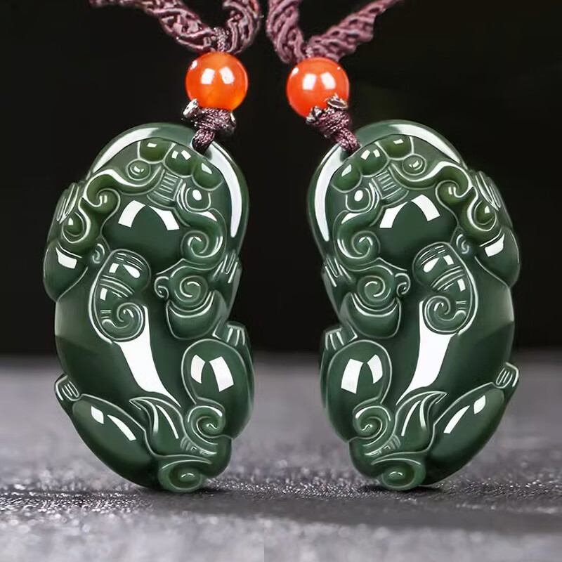 彩玉人间和田玉貔貅吊坠青玉男女款挂坠天然玉石项链招财皮丘精雕挂件