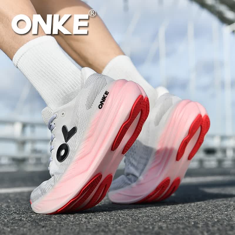 ONKE德国欧克跑步鞋男女款轻便透气厚底缓震防滑耐磨百搭休闲跑步鞋男 赛博红 38