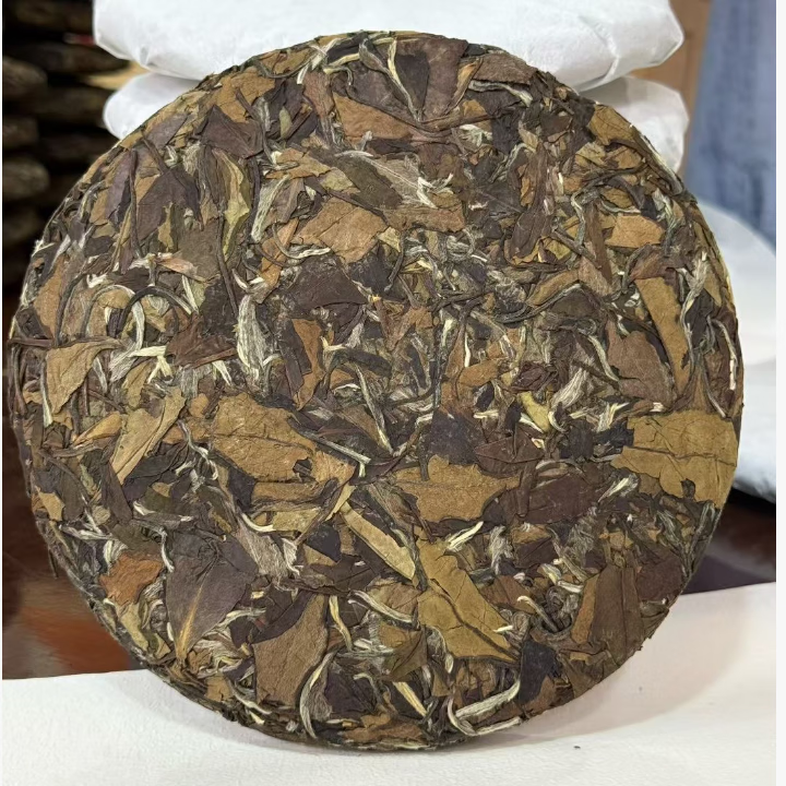 太妃岩2015老白茶T300系列 10年贡眉白茶饼枣香 1饼350g
