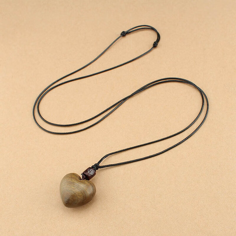 欧阳先生简约檀木桃心爱心项链复古木质吊坠长款毛衣链文艺民族风棉麻配饰 1181-1#爱心腊绳项链(绿檀木)