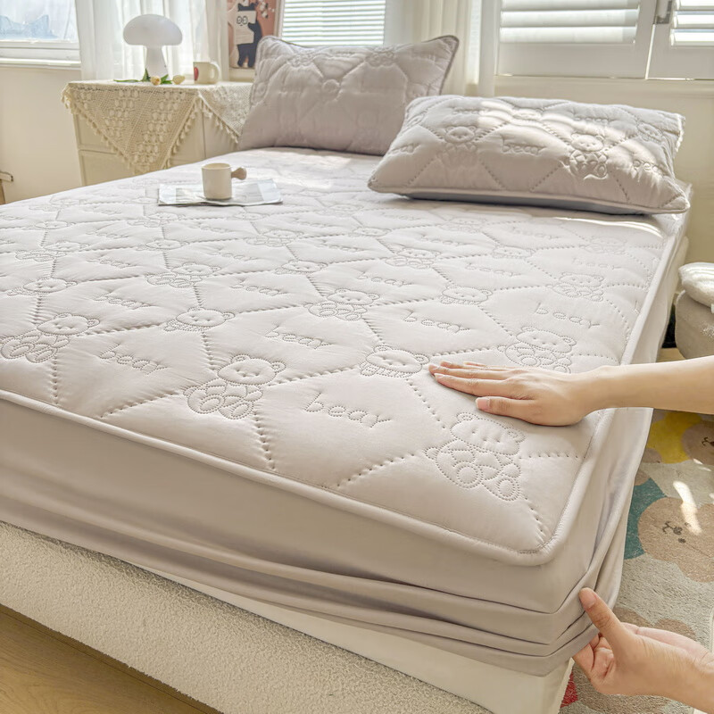 雅鹿加厚夹棉床笠防尘绗缝床罩三件套隔脏床盖床垫保护套床上用品 小熊夹棉床笠-山灰【蓬松柔软 四季通用】 180*200cm单床笠