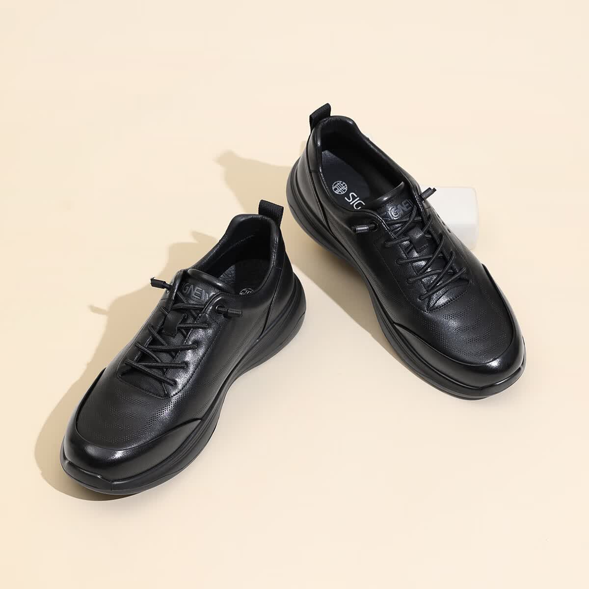 信诺真皮爸爸鞋中老年舒适软底商务休闲通勤皮鞋单鞋2025新款秋季 黑色 44