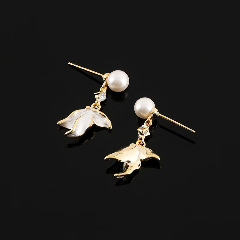 ��������С��������β���ն��������̶����޶���Ů�������� �ж�������