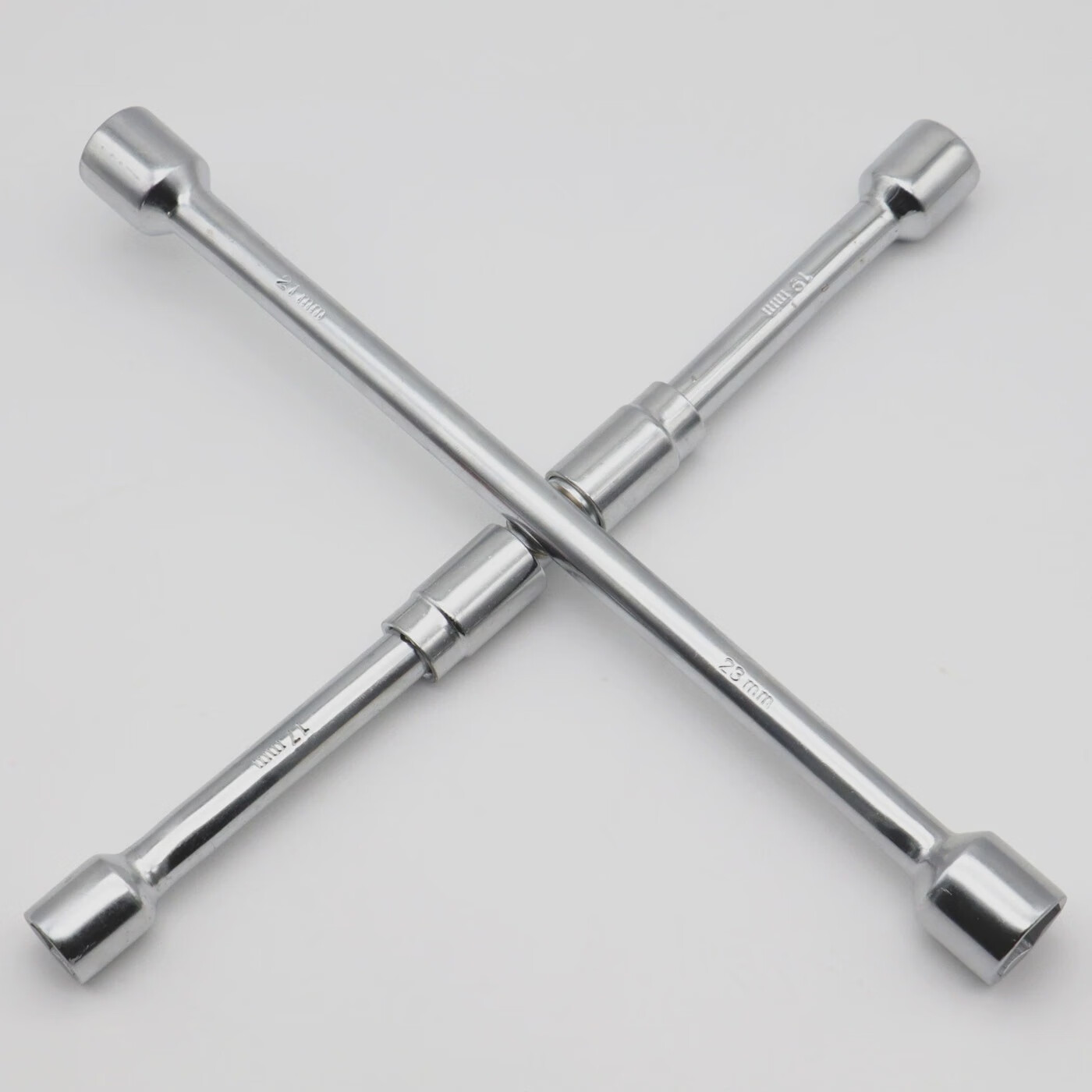 汽车轮胎扳手拆轮胎工具折叠拆装维修换胎扳手十字省力拆卸套筒 白色