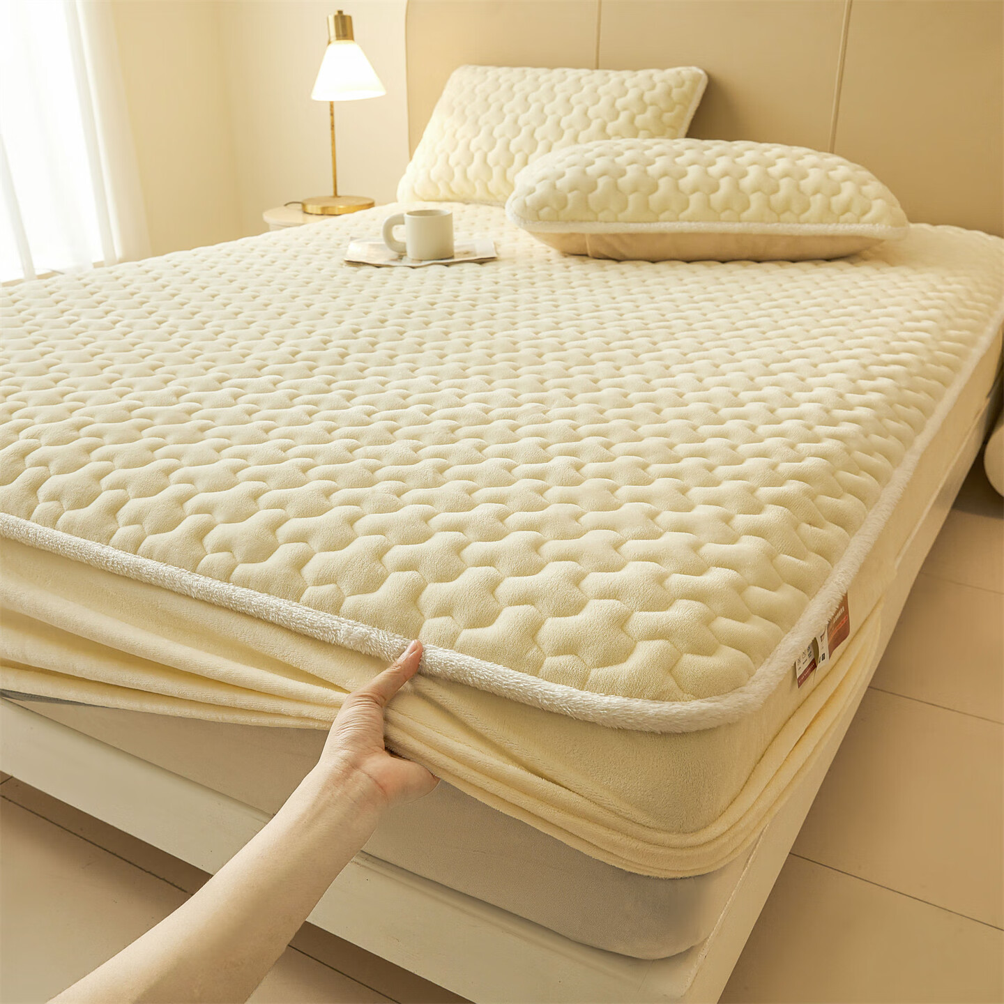 雅鹿牛奶绒夹棉床笠1.8米x2米床单床套罩床垫保护套加厚a类母婴三件套 牛奶绒夹棉床笠-点黄【A类加绒加厚】  180*200+30cm高度