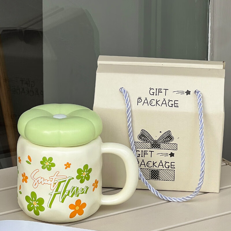 【严选好货】可爱陶瓷杯带盖高颜值ins风家用情侣水杯礼盒创意伴 乳白色礼盒装 420ml 京东折扣/优惠券