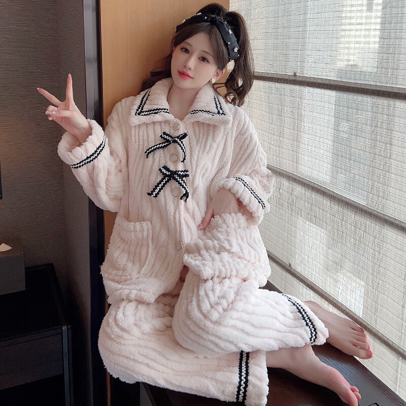 俞兆林珊瑚绒睡衣女秋冬季2025新款加绒加厚法兰绒小香风甜美家居服套装 黑边蝴蝶结 【睡衣两件套】 L 【适合80-120斤】