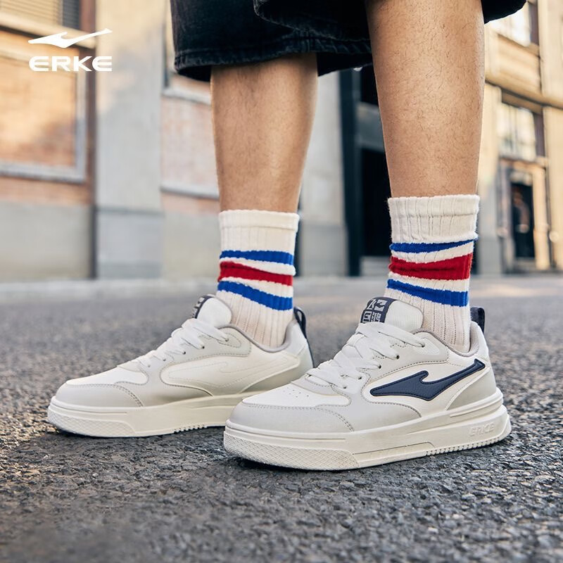 鸿星尔克（ERKE）男鞋板鞋秋季新款低帮轻便小白鞋厚底防滑百搭学生休闲运动鞋男 微晶白/苍野灰 39