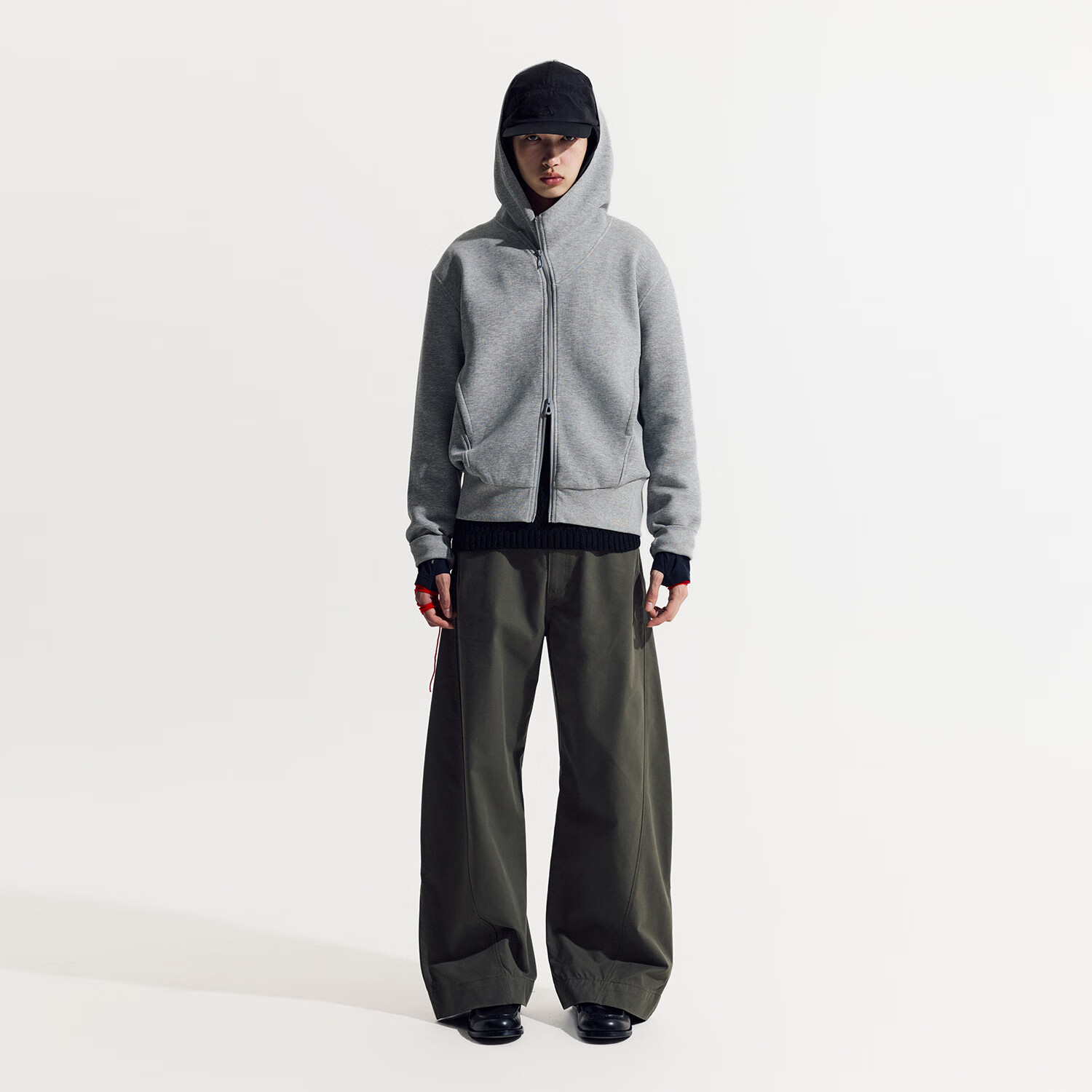 NORYBRAND 25SS廓形弯刀裤抽折弧线多细节长裤简约百搭宽松休闲裤 灰绿色 S