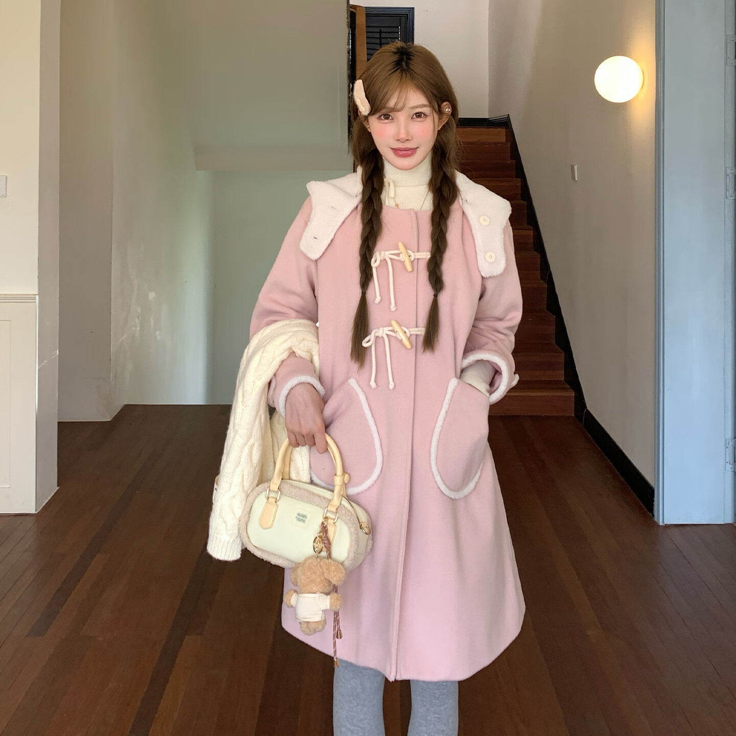 东鲸岁时记秋冬新款毛呢大衣粉色小羊羔女牛角扣长款连帽呢外套东京岁时记jk 【套装】大衣+打底衫+半裙 L