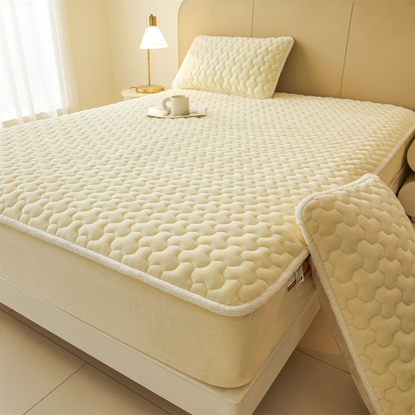 雅鹿牛奶绒夹棉床笠1.8米x2米床单床套罩床垫保护套加厚a类母婴三件套 牛奶绒夹棉床笠-点黄【A类加绒加厚】  180*200+30cm高度