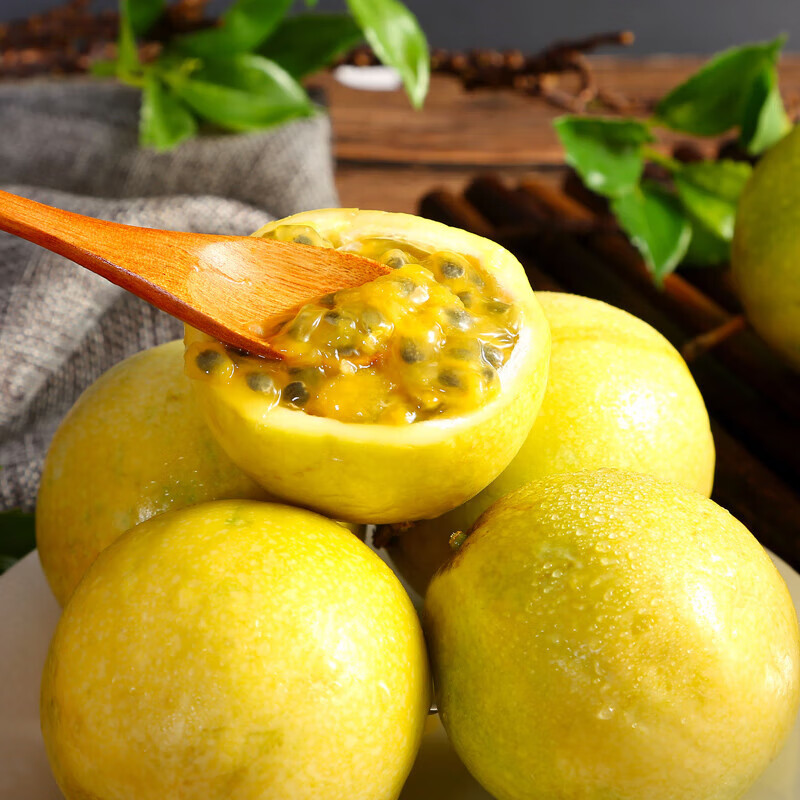 盛觅 百香果广西钦蜜9号黄金百香果新鲜水果整箱 百香果1斤中果单果30-50g 应季鲜果