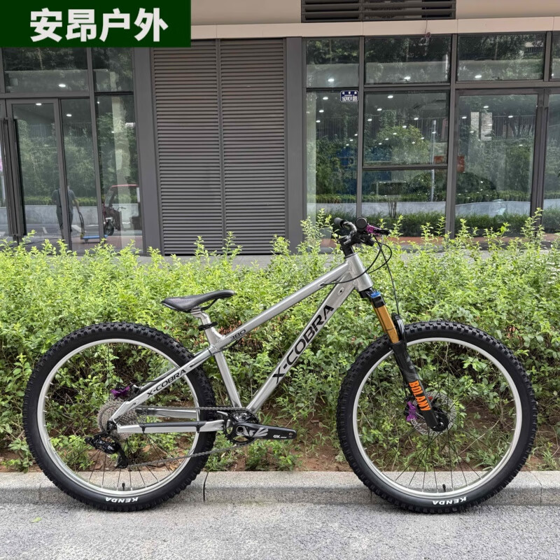 mppmck眼镜蛇碳纤维新款380am硬尾土坡车山地车铝合金26寸四活塞刹车