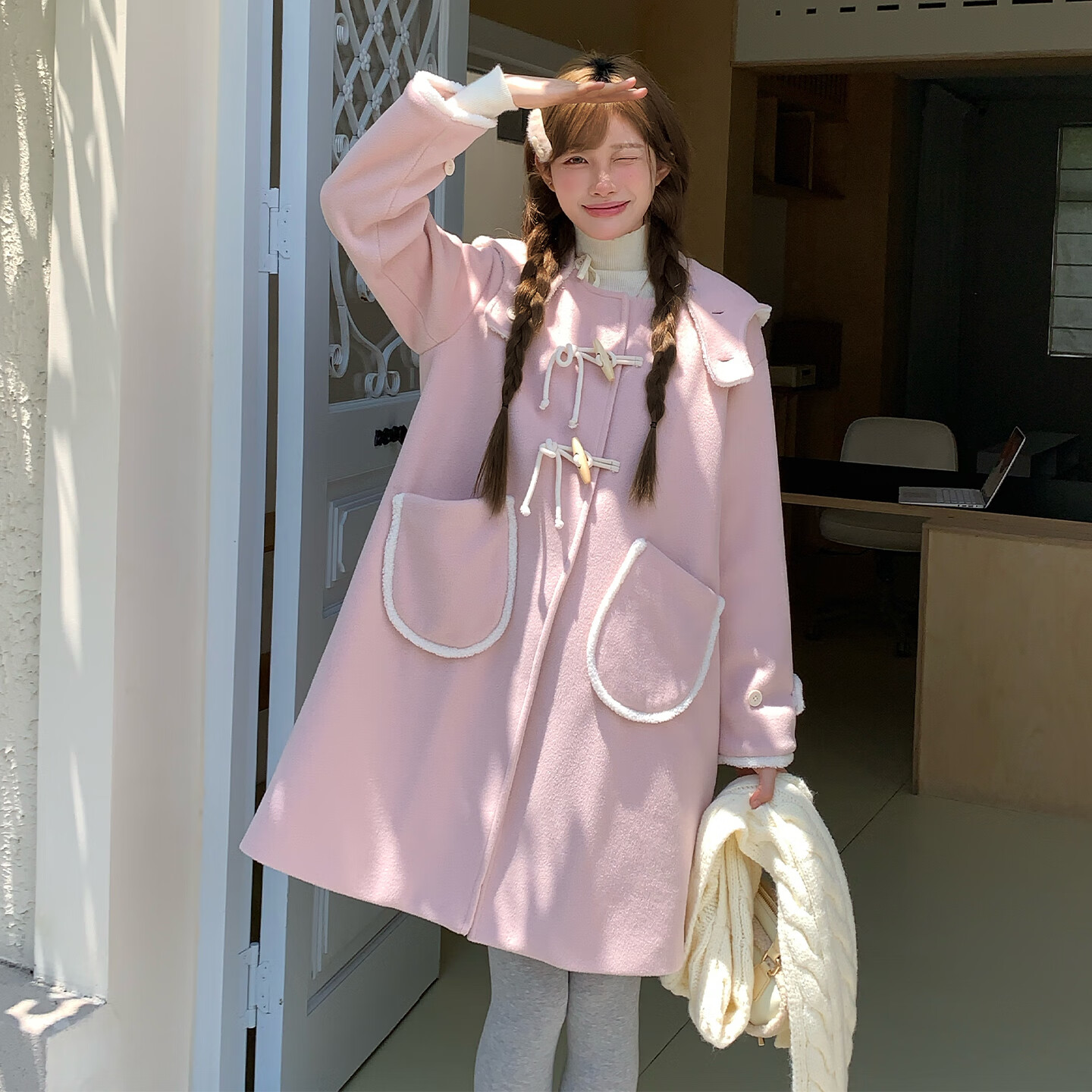 东鲸岁时记秋冬新款毛呢大衣粉色小羊羔女牛角扣长款连帽呢外套东京岁时记jk 【套装】大衣+打底衫+半裙 L