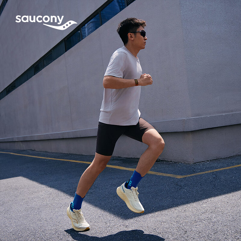 Saucony索康尼RIDE 18 驭途18男女同款缓震 慢跑训练 跑步鞋专业运动鞋 浅卡基550 42.5