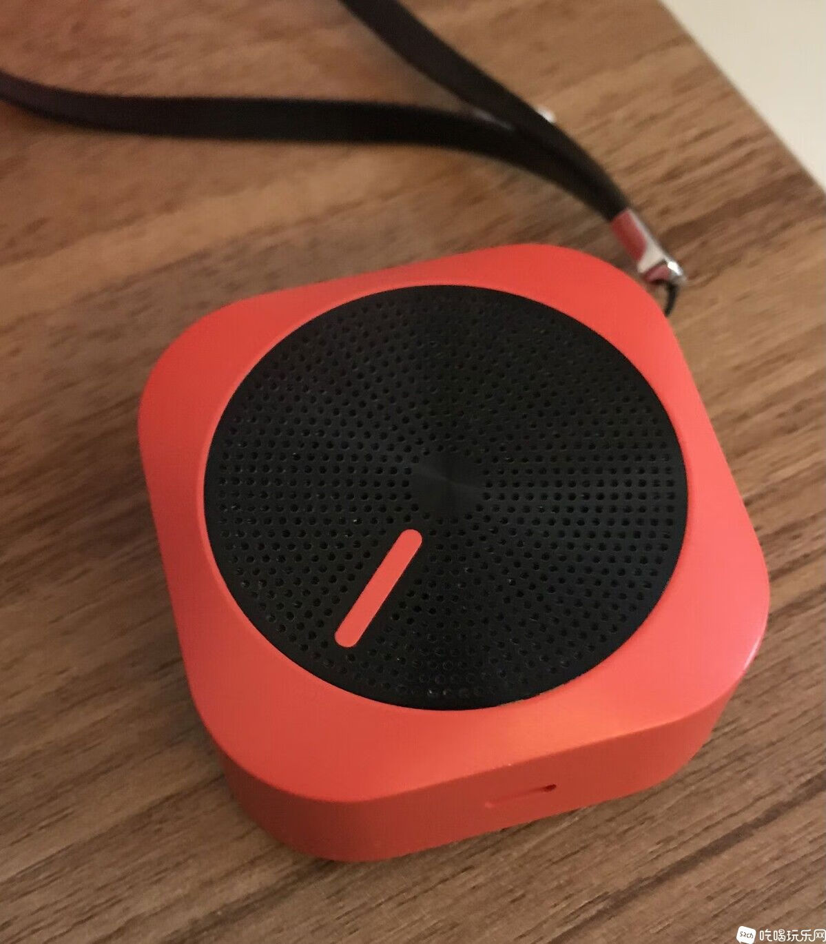 中掌柜京鱼座蓝牙黑胶音箱户外便携迷你无线蓝牙免提通话TWS立体 蓝牙小黑胶音响2祇左右声道 官方标配