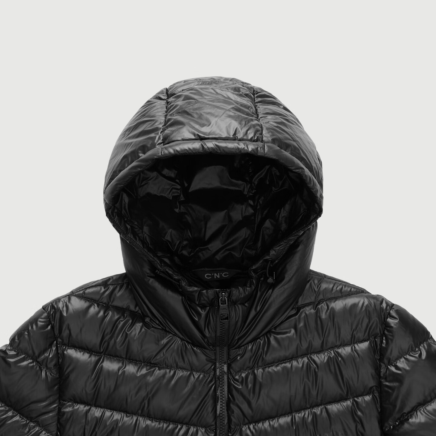 C'N'C【90鸭绒】CNC25冬新款左袖品牌章标连帽羽绒服男士亮面轻薄外套 黑色 48 /S/(170/88A)