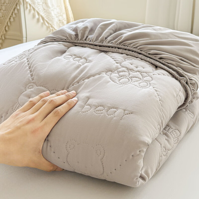 雅鹿加厚夹棉床笠防尘绗缝床罩三件套隔脏床盖床垫保护套床上用品 小熊夹棉床笠-山灰【蓬松柔软 四季通用】 180*200cm单床笠