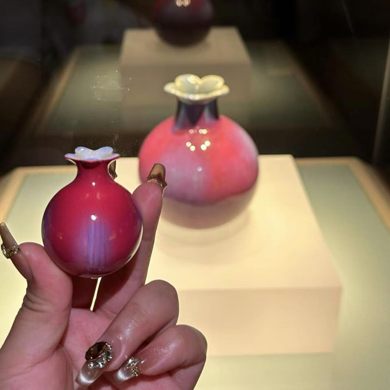 小雕匠故宫石榴尊冰箱贴磁吸辽宁省博物馆文创小花瓶旅游纪念品北 窑变红釉石榴尊冰箱贴/辽宁省博物馆藏