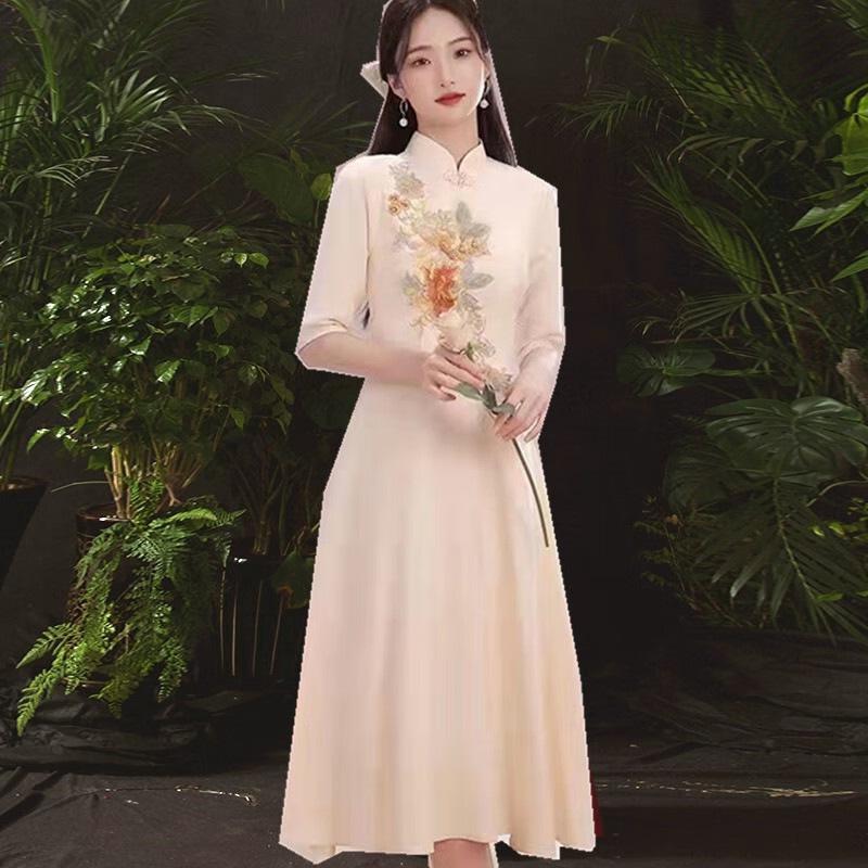 IMPRESSWIT頒獎禮儀小姐服裝新款學(xué)生演出服迎賓旗袍合唱表演中國風(fēng)高端禮服 香檳色長裙 S