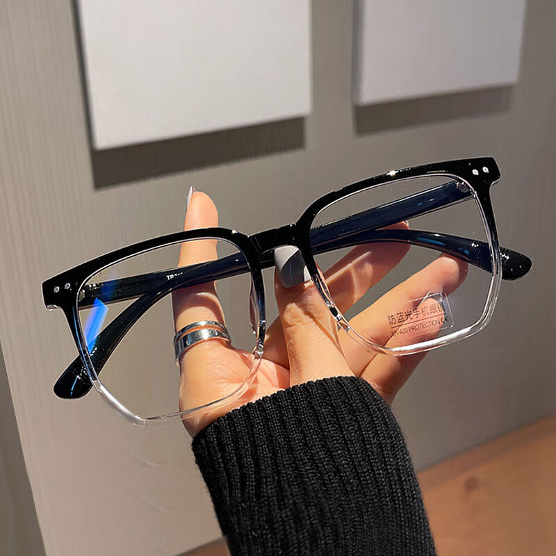 ڲĿľ˹ĺڿ۾пƦ˧ӶƬר÷۾Ů