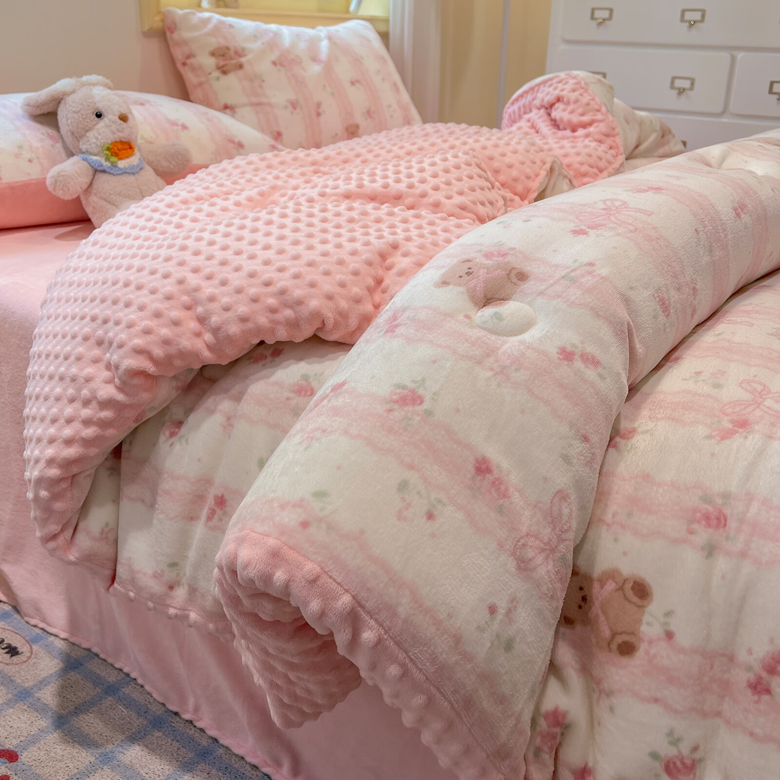 苏萱大豆纤维2025新款牛奶绒豆豆被加厚保暖被子冬被单双人儿童棉被芯 粉粉蕾丝熊 150*200cm春秋被【约重4斤 适合室温15-25℃】