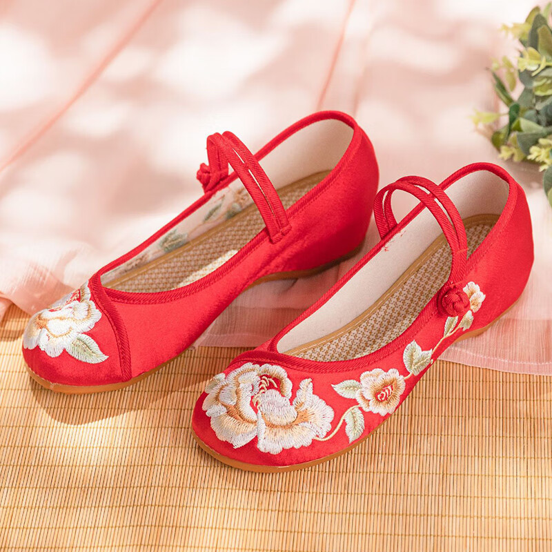 永和春女士古风绣花鞋软底女单鞋老北京布鞋时尚女鞋汉服鞋民族风旗袍