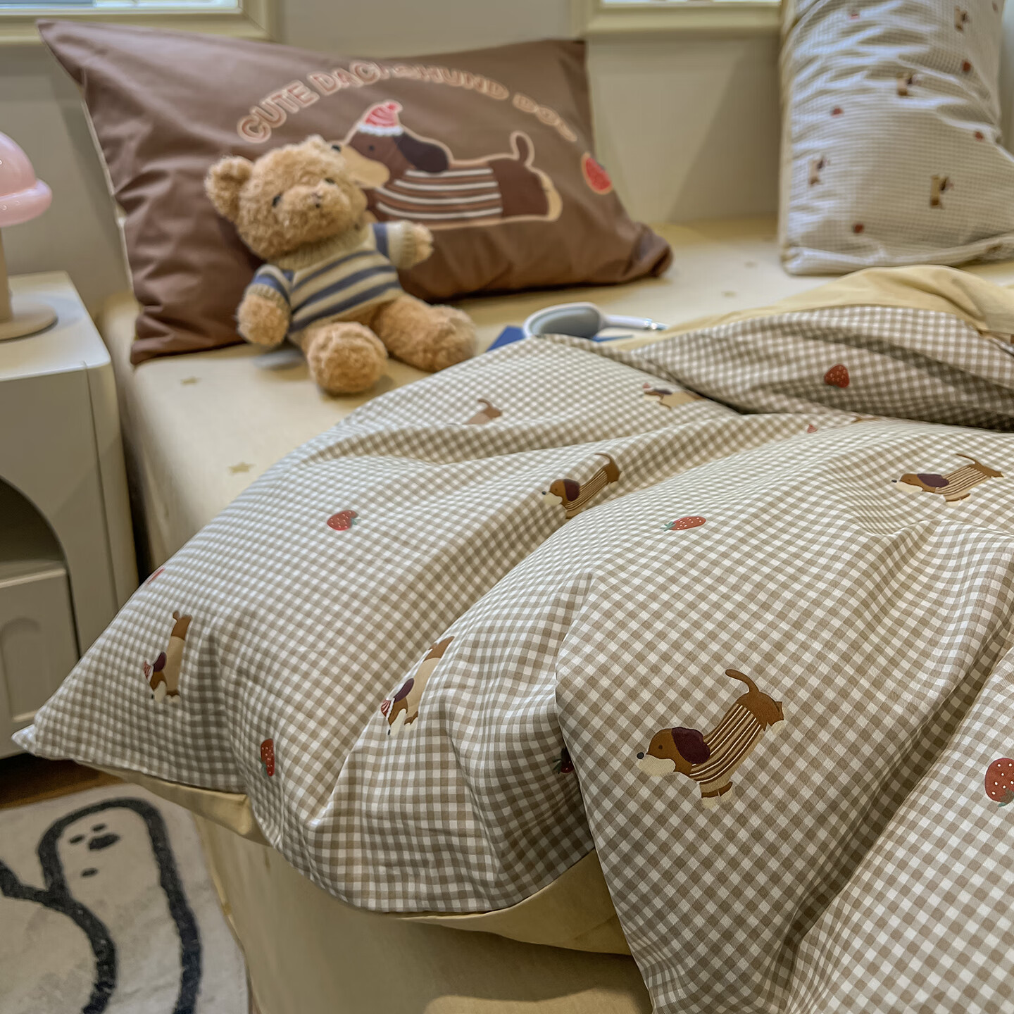 苏萱卡通腊肠小狗全棉床上四件套纯棉儿童被套床单宿舍床笠三件套床品 草莓腊肠狗 1.8m 床单款 四件套-被套200x230cm