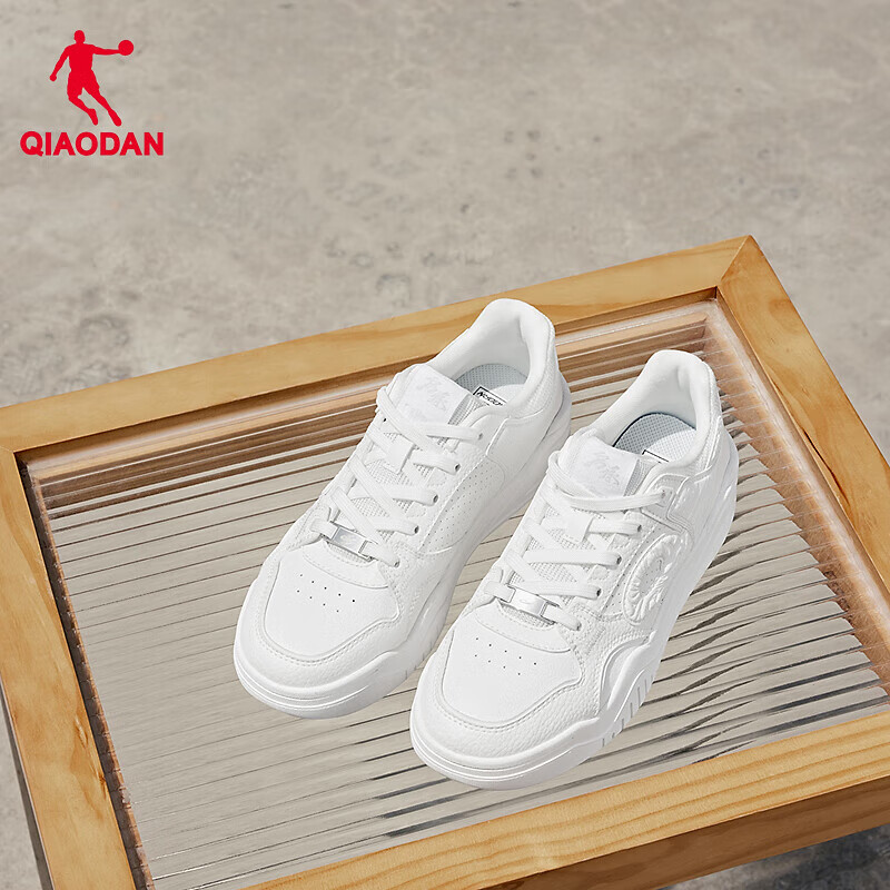 乔丹启承5.0女板鞋复古面包鞋增高潮流休闲运动鞋 云峰白 37