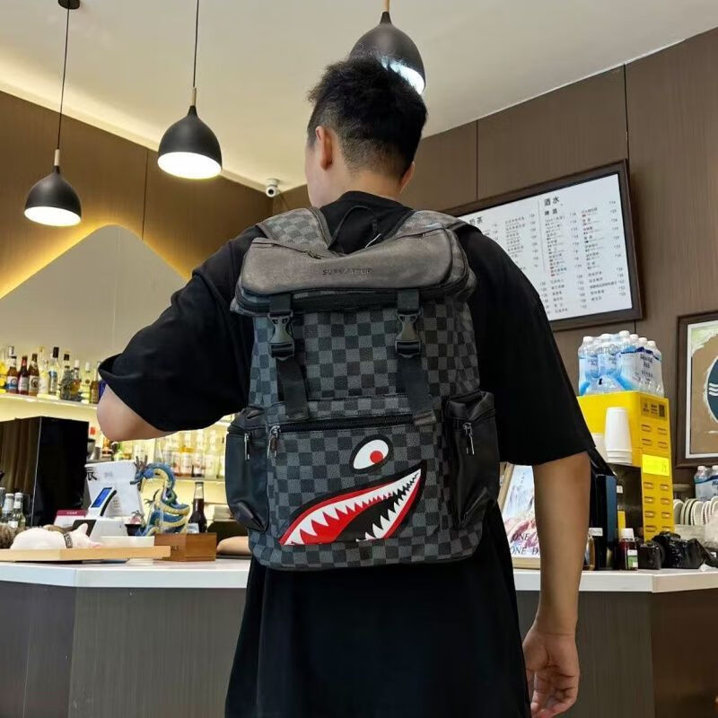 DRYWORLD新款花纹格子双肩包女神节背包旅行电脑包新年包 黑色红眼睛