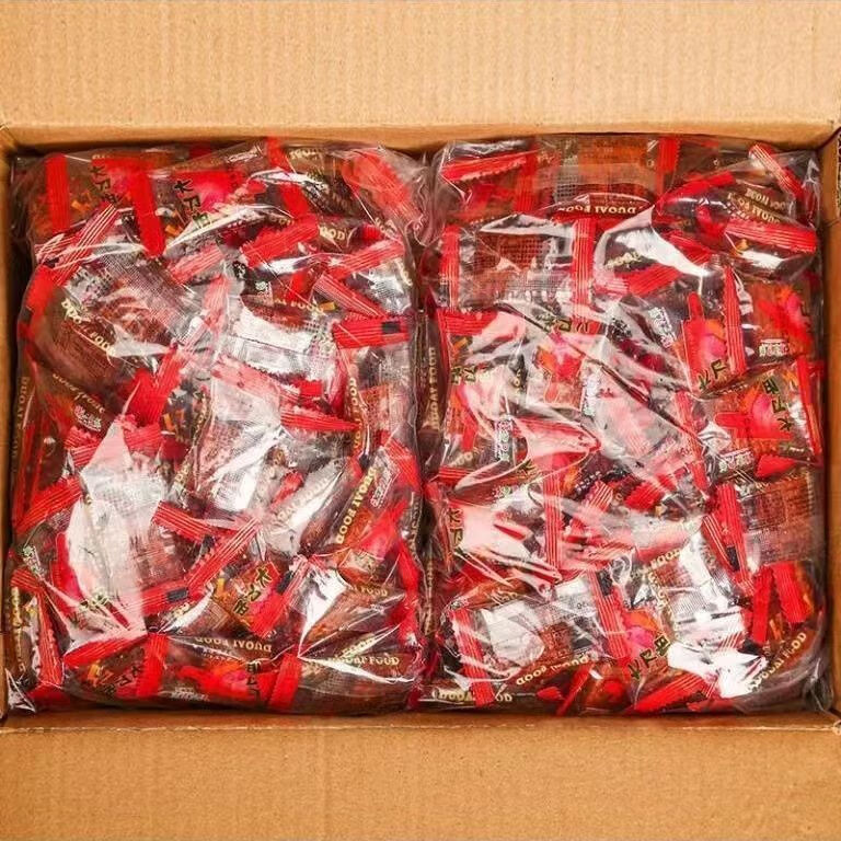 大刀肉辣条正宗辣条辣块麻辣休闲零食大礼包小吃解馋网红批发便宜 约225个大刀肉【亏本充量】