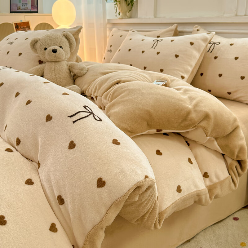 猫人（MiiOW）卡通牛奶绒床上四件套秋冬加厚珊瑚绒床单被套罩学生宿舍床上用品 爱心蝴蝶结【软糯保暖】 1.2m 床单款 三件套-150x200cm被套
