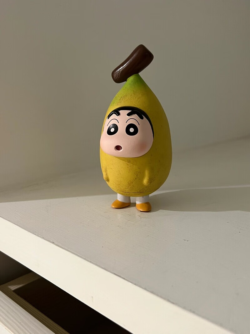卡驰慕宁蜡笔小新香蕉水果桌面摆件车载手办装饰创意礼物潮玩卡通公仔手办 蕉个朋友-香蕉新 11cm